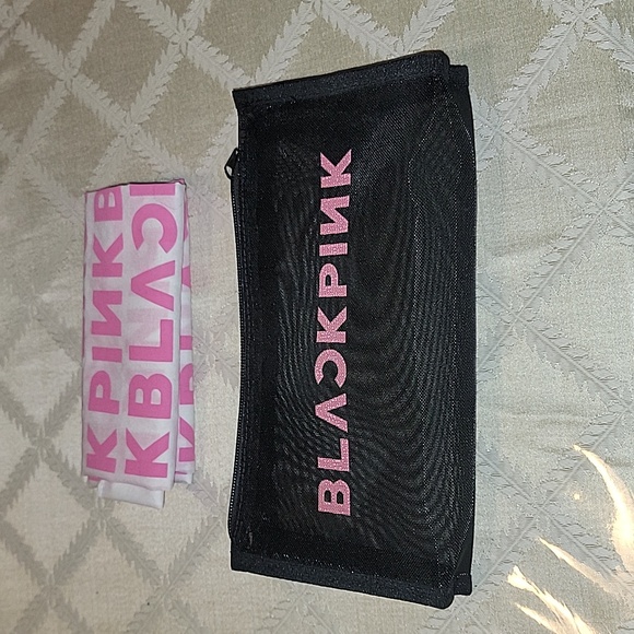 BlackPink Official Light Stick Version 1 - Picture 3 of 3
